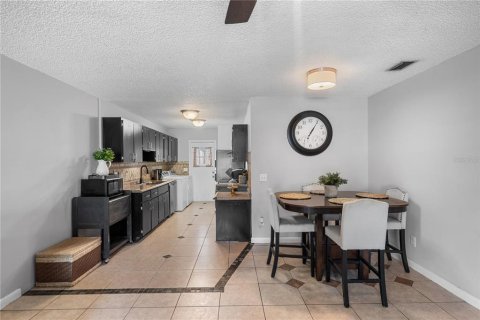 Condo in Tavares, Florida, 3 bedrooms  № 1853659 - photo 7