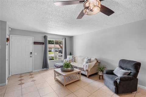 Condo in Tavares, Florida, 3 bedrooms  № 1853659 - photo 4