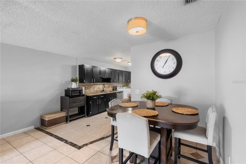 Condo in Tavares, Florida, 3 bedrooms  № 1853659 - photo 5