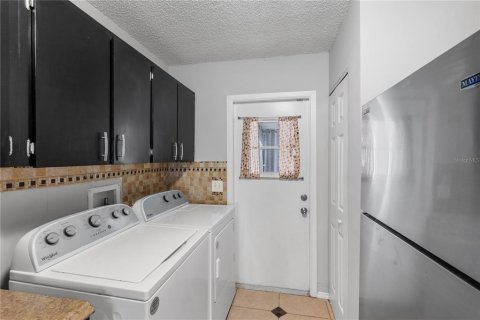 Condo in Tavares, Florida, 3 bedrooms  № 1853659 - photo 14