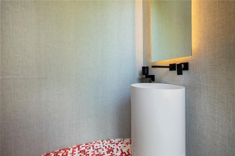 Casa en alquiler en Miami Beach, Florida, 3 dormitorios, 271.46 m2 № 1973011 - foto 23