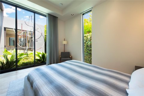 Casa en alquiler en Miami Beach, Florida, 3 dormitorios, 271.46 m2 № 1973011 - foto 30