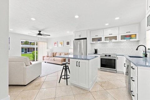 Copropriété à vendre à Sarasota, Floride: 1 chambre, 67.63 m2 № 2400926 - photo 7