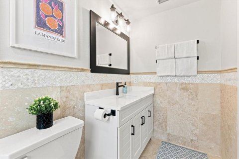 Copropriété à vendre à Sarasota, Floride: 1 chambre, 67.63 m2 № 2400926 - photo 14