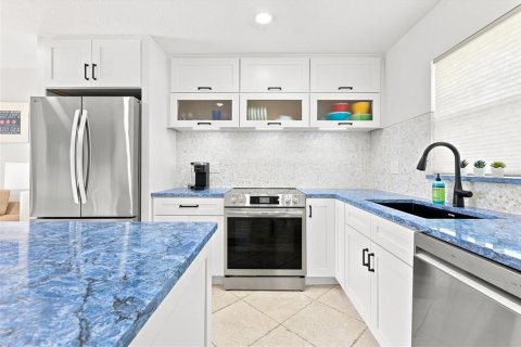 Copropriété à vendre à Sarasota, Floride: 1 chambre, 67.63 m2 № 2400926 - photo 30