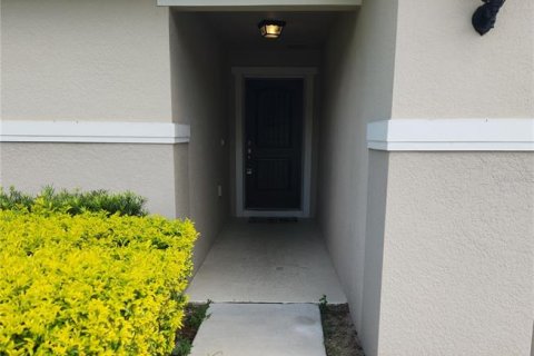 Casa en venta en Lakeland, Florida, 4 dormitorios, 158.03 m2 № 1918791 - foto 2