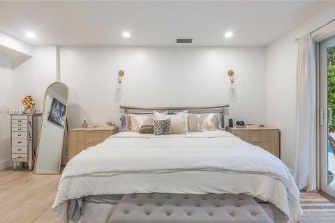 Casa en venta en Biscayne Park, Florida, 4 dormitorios, 84.73 m2 № 1945937 - foto 20