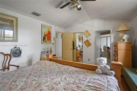 House in Miramar, Florida 4 bedrooms, 207.92 sq.m. № 1985647 - photo 7