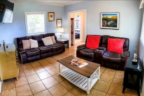 House in Ocala, Florida 2 bedrooms, 84.08 sq.m. № 1795406 - photo 5
