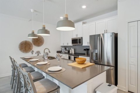 Townhouse in Kissimmee, Florida 4 bedrooms, 176.7 sq.m. № 2231829 - photo 7