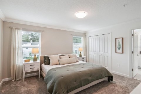 Townhouse in Kissimmee, Florida 4 bedrooms, 176.7 sq.m. № 2231829 - photo 18