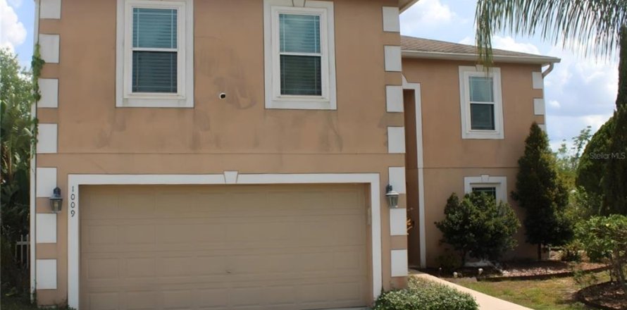 House in Haines City, Florida 4 bedrooms, 337.05 sq.m. № 1685069