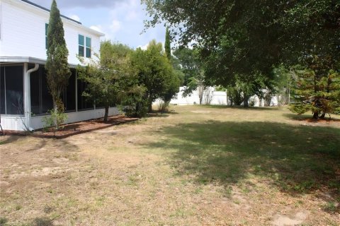 House in Haines City, Florida 4 bedrooms, 337.05 sq.m. № 1685069 - photo 4