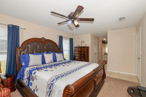 House in Port St. Lucie, Florida 3 bedrooms, 189.06 sq.m. № 2182760 - photo 16