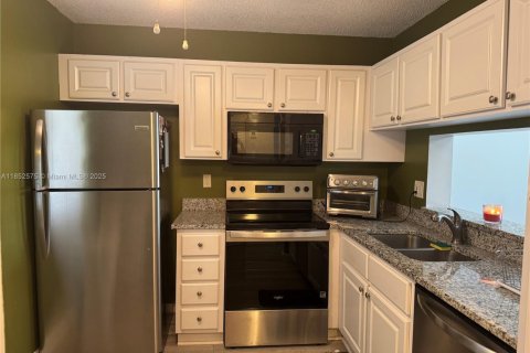 Condominio en venta en Margate, Florida, 2 dormitorios, 75.72 m2 № 1958486 - foto 22