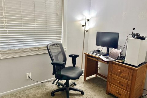 Condominio en venta en Margate, Florida, 2 dormitorios, 75.72 m2 № 1958486 - foto 9