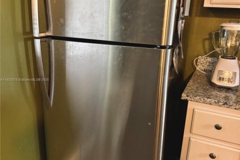 Condominio en venta en Margate, Florida, 2 dormitorios, 75.72 m2 № 1958486 - foto 16