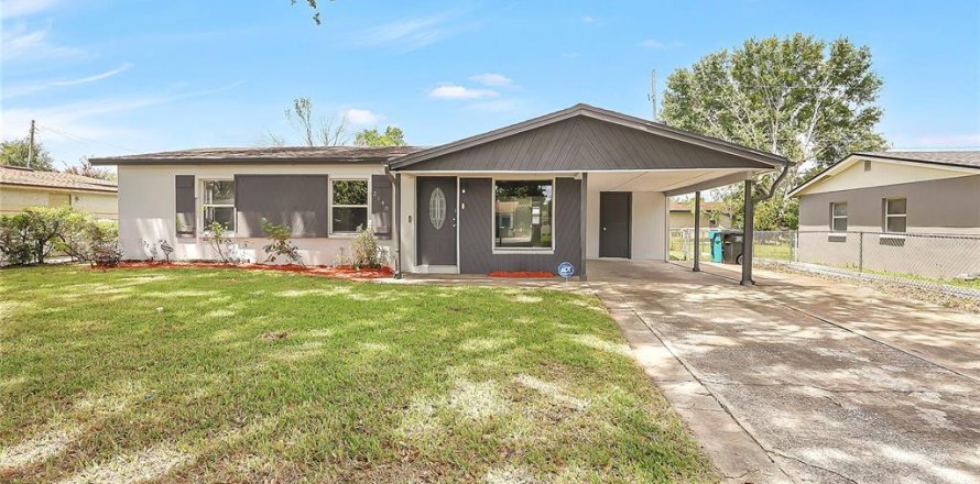 House in Orlando, Florida 4 bedrooms, 130.43 sq.m. № 1879340
