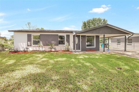 House in Orlando, Florida 4 bedrooms, 130.43 sq.m. № 1879340 - photo 5