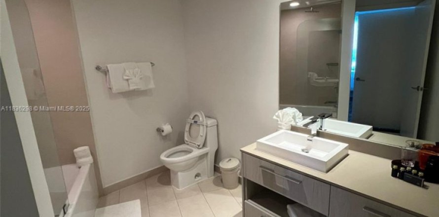 Condo à Hollywood, Floride, 2 chambres № 1958292