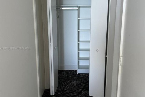 Copropriété à vendre à Hollywood, Floride: 2 chambres, 104.61 m2 № 1958292 - photo 5