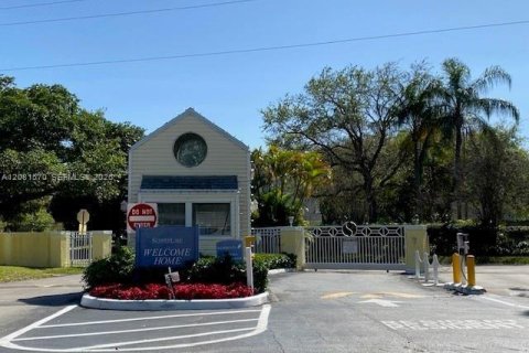 Condo à Oakland Park, Floride, 2 chambres № 2359785