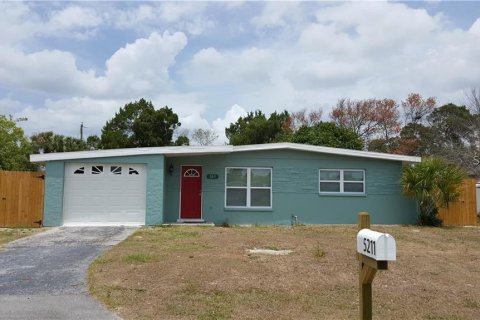 Casa en alquiler en New Port Richey, Florida, 2 dormitorios, 96.62 m2 № 1771597 - foto 1