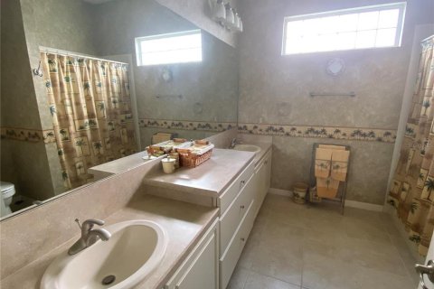 Купить виллу или дом в Полк-Сити, Флорида 6 комнат, 132.39м2, № 1323734 - фото 8