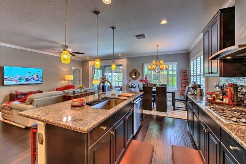 House in Apollo Beach, Florida 4 bedrooms, 182.92 sq.m. № 2151964 - photo 16