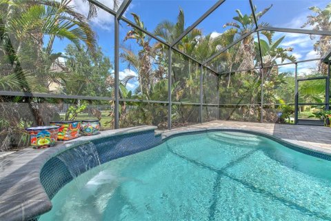 House in Apollo Beach, Florida 4 bedrooms, 182.92 sq.m. № 2151964 - photo 7