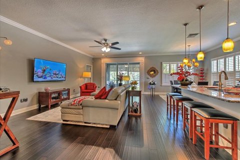 House in Apollo Beach, Florida 4 bedrooms, 182.92 sq.m. № 2151964 - photo 11