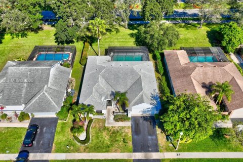 Villa ou maison à vendre à Boca Raton, Floride: 3 chambres, 177.72 m2 № 2023554 - photo 3