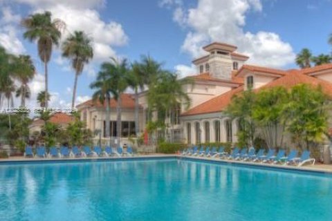 Condo in Doral, Florida, 3 bedrooms  № 2087171 - photo 15