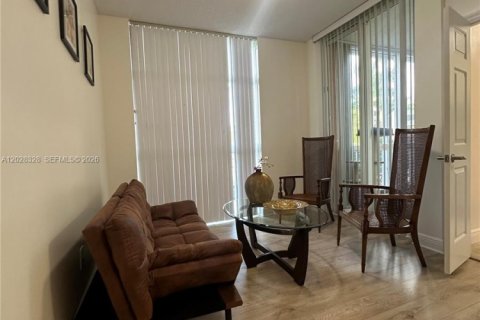 Condo in Doral, Florida, 3 bedrooms  № 2087171 - photo 5