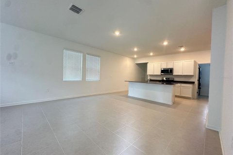 House in Orlando, Florida 3 bedrooms, 166.76 sq.m. № 1912335 - photo 24