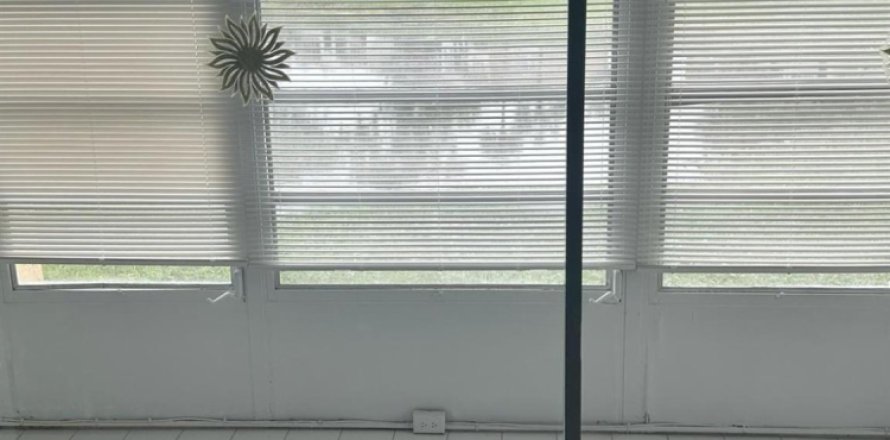 Condo in West Palm Beach, Florida, 2 bedrooms  № 1208110