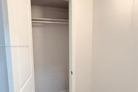 Appartement à louer à Miami Beach, Floride: 43.2 m2 № 1968871 - photo 8