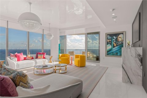 Condominio en venta en Sunny Isles Beach, Florida, 4 dormitorios, 358.05 m2 № 2428231 - foto 6