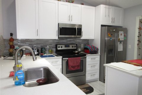 House in Orlando, Florida 4 bedrooms, 210.33 sq.m. № 1782836 - photo 13