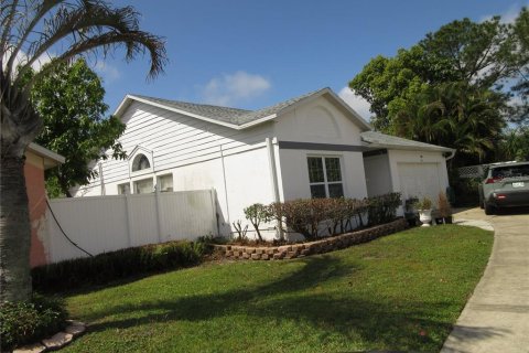 House in Orlando, Florida 4 bedrooms, 210.33 sq.m. № 1782836 - photo 30