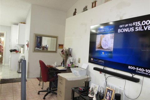 House in Orlando, Florida 4 bedrooms, 210.33 sq.m. № 1782836 - photo 10