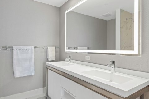 Condominio en venta en Sunrise, Florida, 2 dormitorios, 93.18 m2 № 1985495 - foto 24