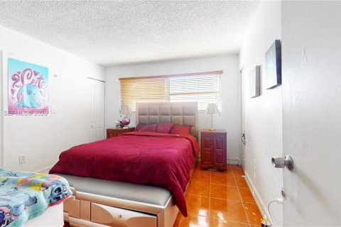 Купить кондоминиум в Майами, Флорида 2 спальни, 131.46м2, № 2005274 - фото 25