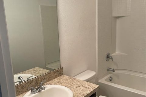 Casa en venta en Mascotte, Florida, 3 dormitorios, 155.61 m2 № 2222822 - foto 9
