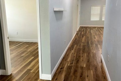 Casa en venta en Mascotte, Florida, 3 dormitorios, 155.61 m2 № 2222822 - foto 8