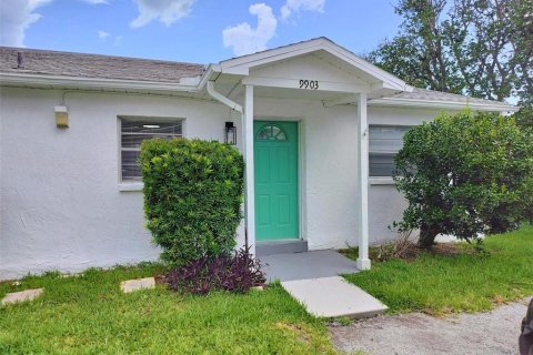 Apartamento en alquiler en Port Richey, Florida, 2 dormitorios, 78.97 m2 № 1893633 - foto 1
