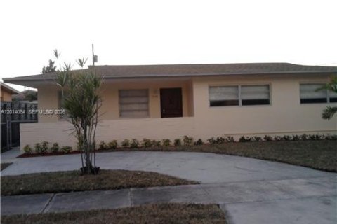 Villa ou maison à Miami, Floride 2 chambres, 128.58 m2 № 2076062