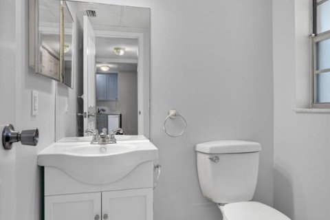 Condominio en venta en Margate, Florida, 1 dormitorio, 72 m2 № 2188805 - foto 9