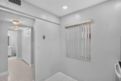 Condominio en venta en Margate, Florida, 1 dormitorio, 72 m2 № 2188805 - foto 7