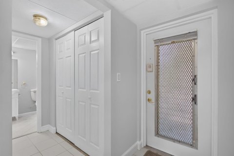 Condominio en venta en Margate, Florida, 1 dormitorio, 72 m2 № 2188805 - foto 3